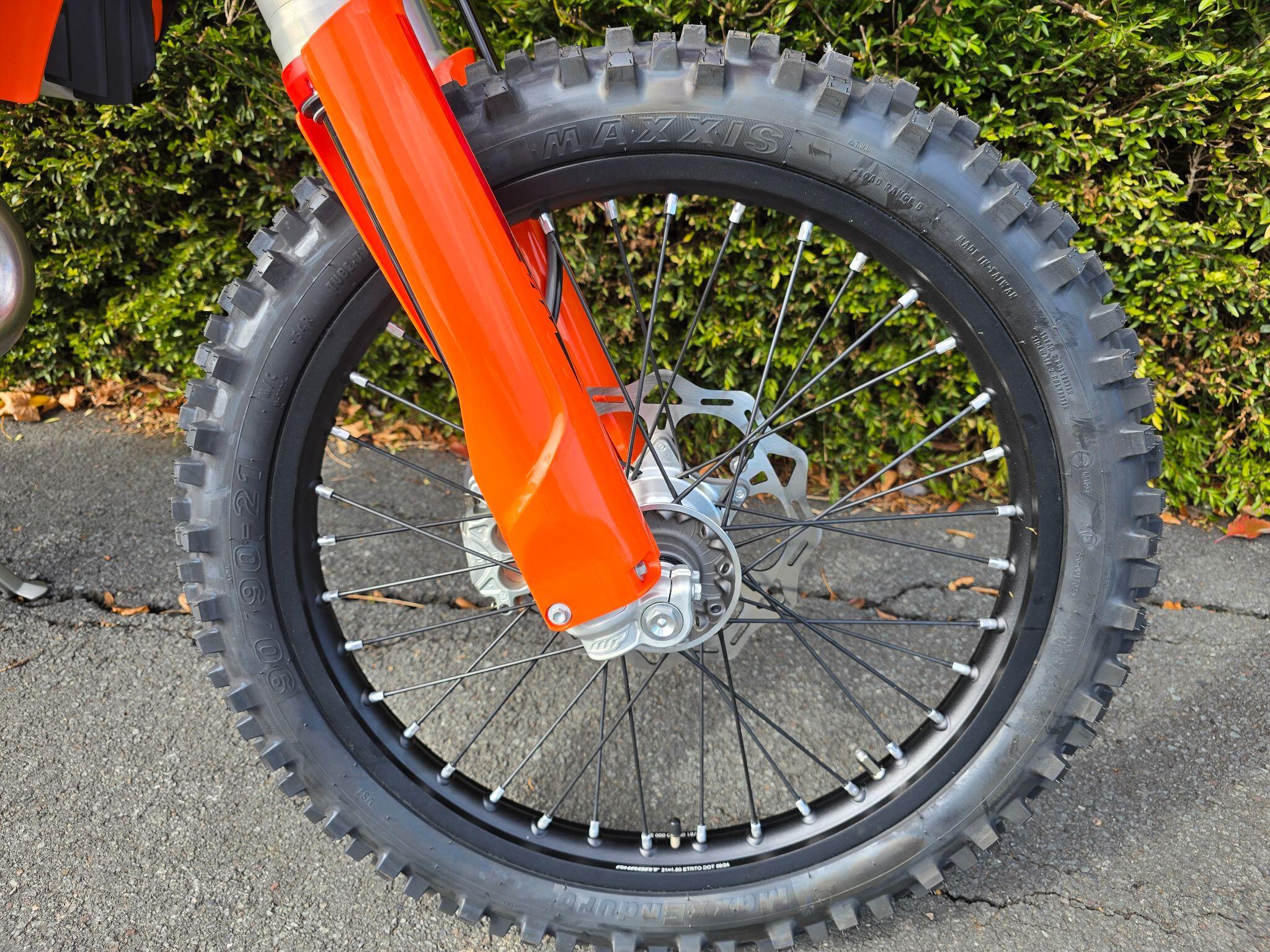 2025 KTM 250